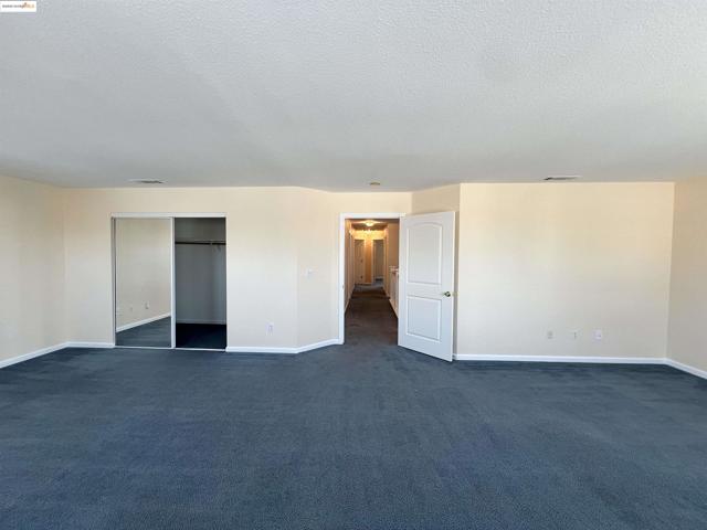 1371 Brooktrail Dr, Pittsburg CA: https://media.crmls.org/mediaz/dce57a5b-bd33-4f95-b404-9ce37dca20cf.jpg
