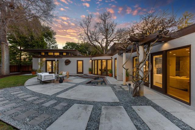 1621 El Sereno Court, Los Altos CA: https://media.crmls.org/mediaz/dce63f25-cfb7-425b-841f-4ecbd7352999.jpg