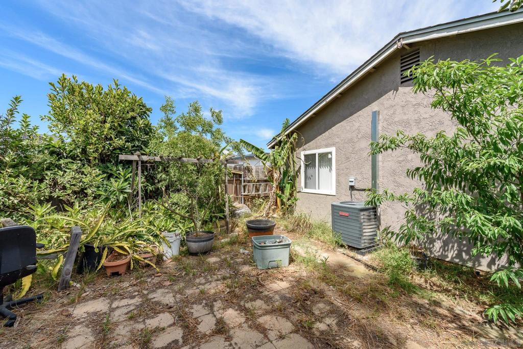 10166 Drumcliff Ave - photo 7