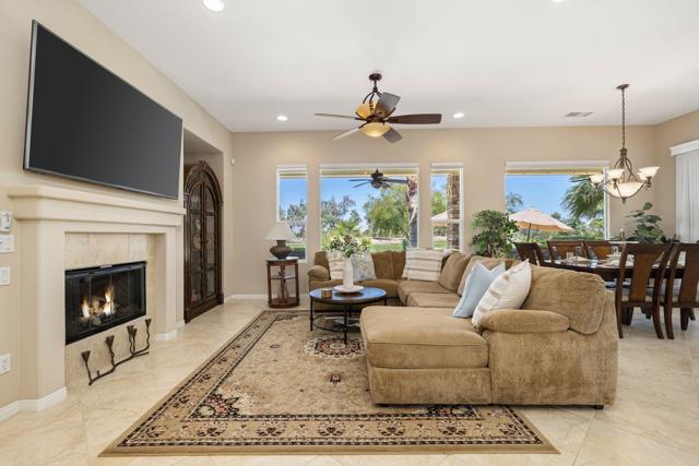 61436 Topaz Drive, La Quinta CA: https://media.crmls.org/mediaz/dce6ed9d-98af-4d95-8c84-ae254b0c9d50.jpg