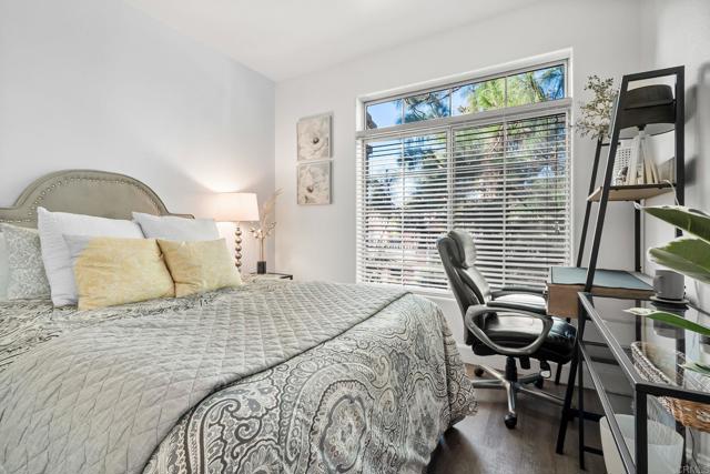 3575 Cameo Drive, Oceanside CA: https://media.crmls.org/mediaz/dce75f4c-feac-4162-8c38-dfb22067e82a.jpg