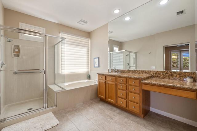78688 Sunrise Canyon Avenue, Palm Desert CA: https://media.crmls.org/mediaz/dce7bb96-a2d3-4d88-99a1-2849fe8de6ed.jpg