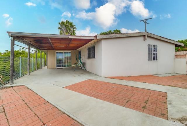 Detail Gallery Image 9 of 27 For 1408 Ebbs St, San Diego,  CA 92114 - 3 Beds | 1 Baths