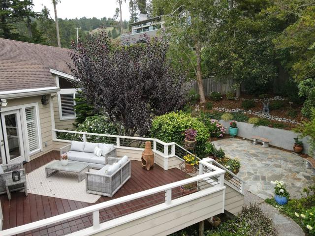 590 Miramar Drive, Half Moon Bay CA: https://media.crmls.org/mediaz/dce805ce-66d5-4622-813f-e1f533dec7e2.jpg