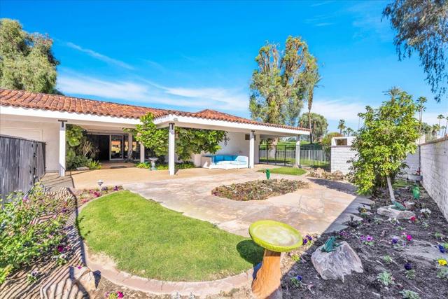 79100 Barwick Place, Bermuda Dunes CA: https://media.crmls.org/mediaz/dce84fe9-c4f5-4091-9958-bc3c14959a1d.jpg