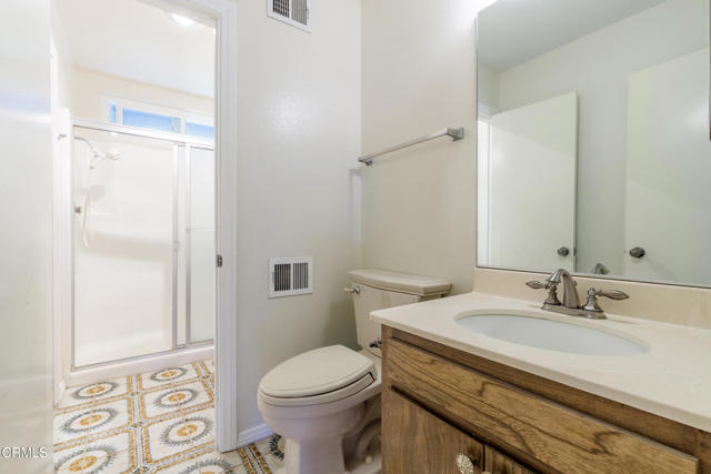 5991 Canon Court, Ventura CA: https://media.crmls.org/mediaz/dce98d32-0429-4a02-beb9-c99b76ccb7ef.jpg