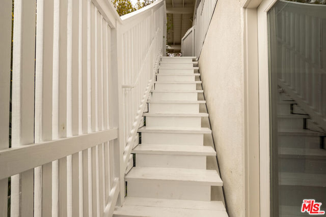 6240 Mulholland Highway, Los Angeles CA: https://media.crmls.org/mediaz/dcea3fba-aa5a-4550-b6a8-24f3bfe1f351.jpg