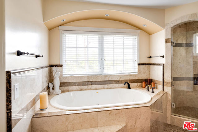 5966 ABERNATHY Drive, Los Angeles CA: https://media.crmls.org/mediaz/dceb6a18-0906-4288-8b7d-a068a9425956.jpg