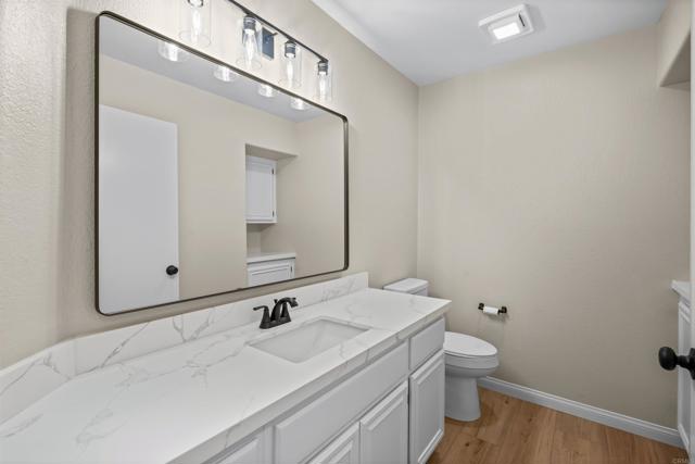 4625 Los Alamos Way, Oceanside CA: https://media.crmls.org/mediaz/dcebbbf5-059f-4646-8aa8-6e7c3fd3b4f2.jpg