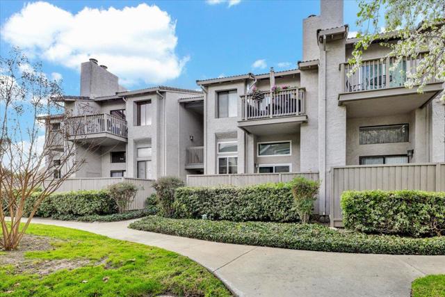 Image 13 of 80 For 2294 Sun Glory Lane B