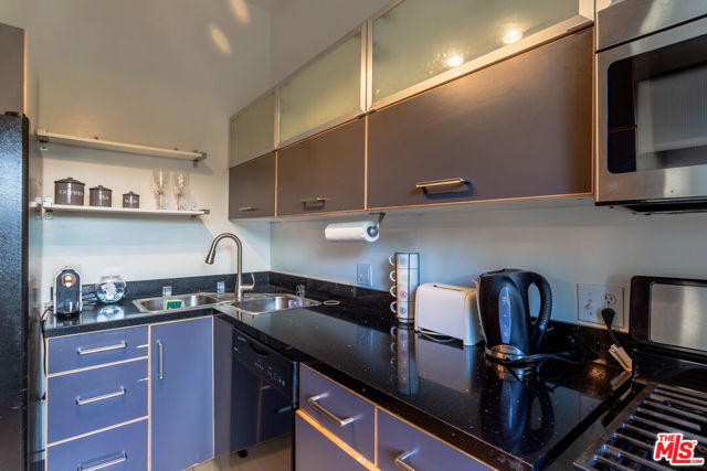 1466 S Canfield Avenue, Los Angeles CA: https://media.crmls.org/mediaz/dced4cdc-a33a-46c6-b808-4a84fd05084b.jpg