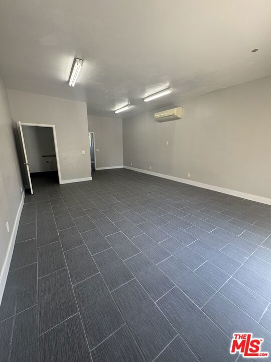 2911 W Florence Avenue, Los Angeles CA: https://media.crmls.org/mediaz/dced550d-8ecd-4622-a0b8-81b0d9fbffde.jpg