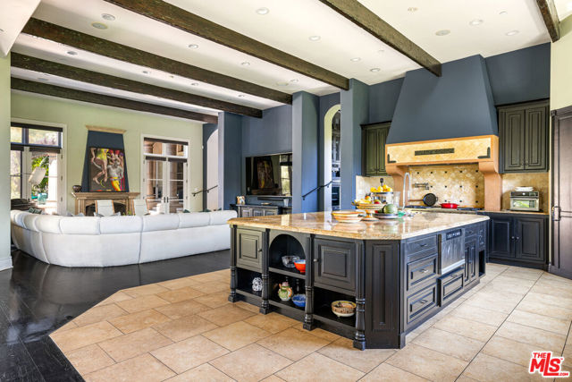 31823 Lobo Canyon Road, Agoura Hills CA: https://media.crmls.org/mediaz/dced6a22-79b2-4968-ab20-2e4e3ce6f4a8.jpg