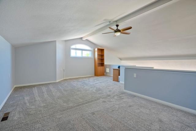 3376 Corsica Way, Oceanside CA: https://media.crmls.org/mediaz/dcee435e-5a72-4cfd-8658-52cf5cec6f86.jpg