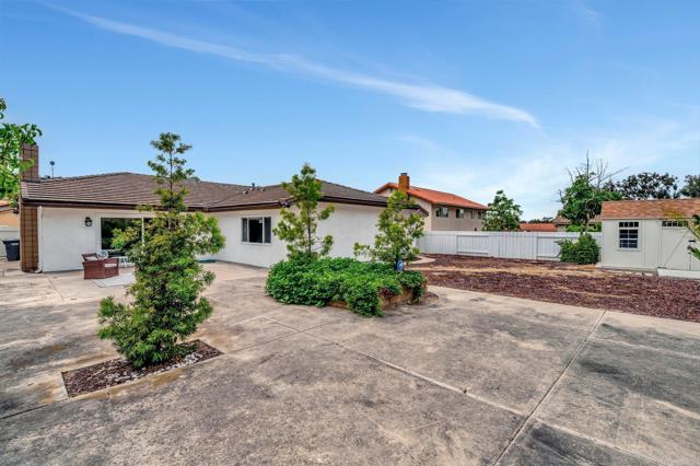 Home for Sale in Bonita
