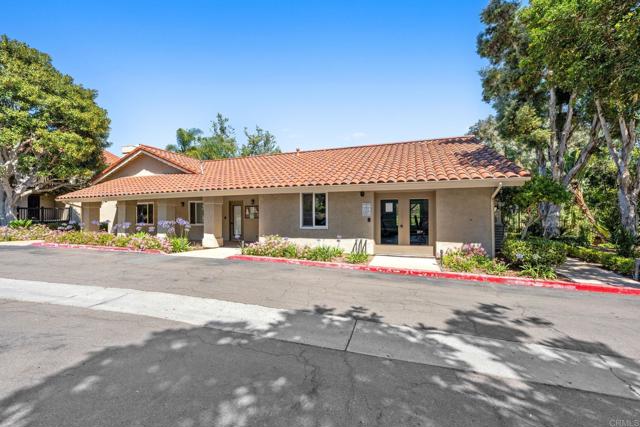 7702 Caminito Puerto, Carlsbad CA: https://media.crmls.org/mediaz/dcef6e27-fdda-480c-a1d6-8d8784c4fc2e.jpg