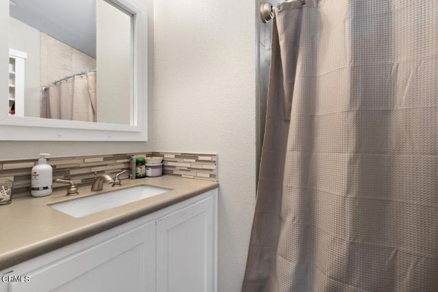 Detail Gallery Image 12 of 28 For 2379 Grand Ave, Fillmore,  CA 93015 - 3 Beds | 2 Baths