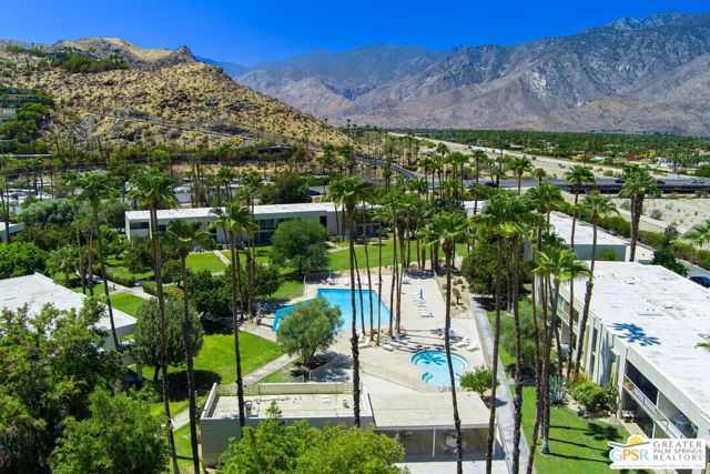 493 Desert Lakes Drive, Palm Springs CA: https://media.crmls.org/mediaz/dcf021f8-a274-45e9-8fea-a7dd6d1b51f1.jpg