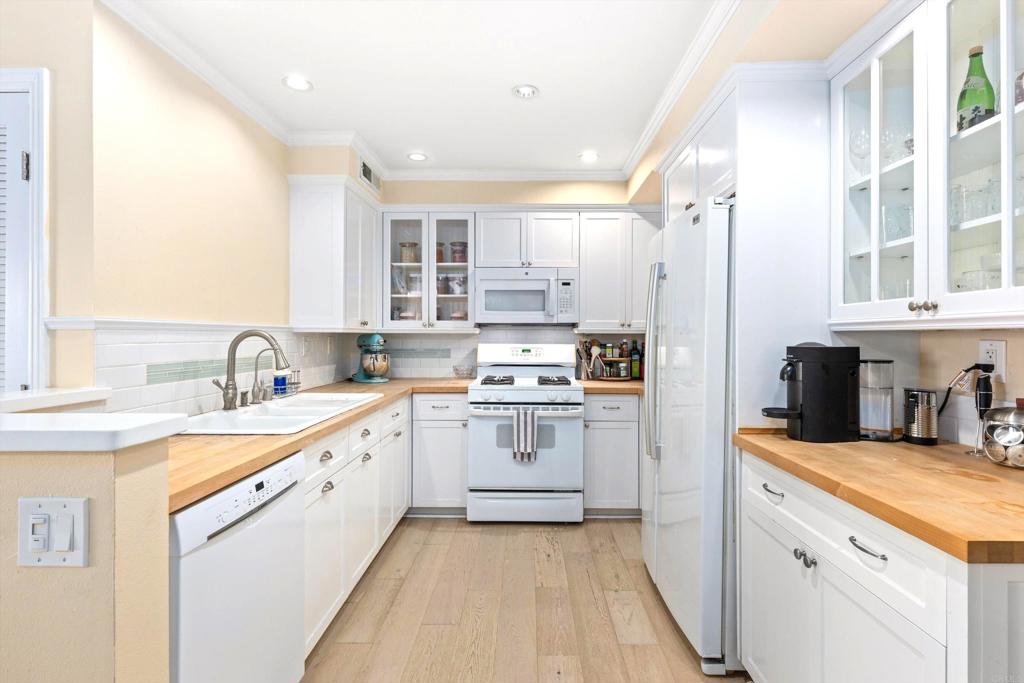 12229 Carmel Vista Road - photo 8