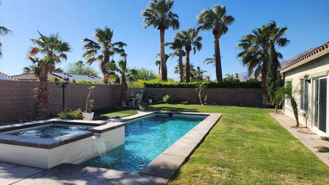 3664 Vista Verde, Palm Springs CA: https://media.crmls.org/mediaz/dcf13121-b953-4b78-b2da-9e9246c7a4fe.jpg