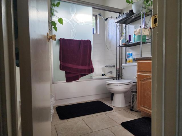 42 Tahoe Court, Walnut Creek CA: https://media.crmls.org/mediaz/dcf1b3dd-d615-4d91-80b5-be100ba6828d.jpg