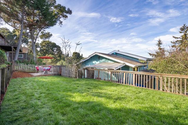630 Encino Drive, Aptos CA: https://media.crmls.org/mediaz/dcf365c3-3207-492a-bc7e-d0bbebecaa96.jpg