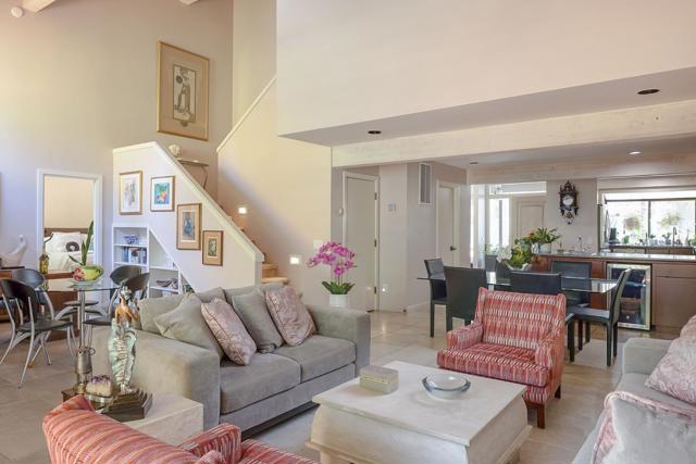 9662 Willow Court, Carmel CA: https://media.crmls.org/mediaz/dcf3d6bf-919c-435d-8ff3-cb189d0143ae.jpg