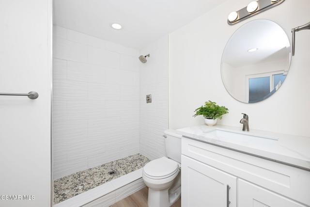 2091 Marter Avenue, Simi Valley CA: https://media.crmls.org/mediaz/dcf4ce79-857e-45c1-81dd-4b01d3c2c344.jpg