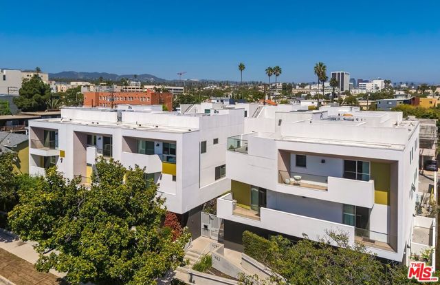3 Bed Home for Sale in Santa Monica, California
