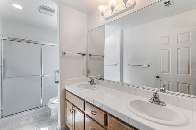 1554 Rosette Way, Gilroy CA: https://media.crmls.org/mediaz/dcf67919-613e-463c-84bf-0487c1915023.jpg