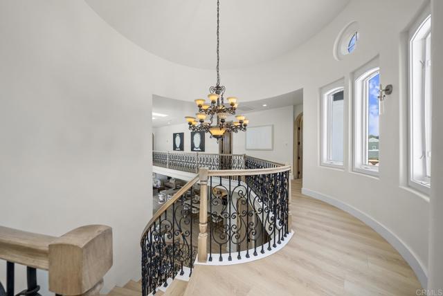 Image 33 of 72 For 711 Country Club Ln