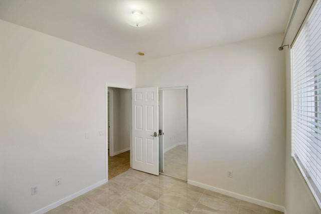 48180 Chandler Court, Indio CA: https://media.crmls.org/mediaz/dcf816ba-cb6b-4112-b9fa-c9f4c7584d4b.jpg