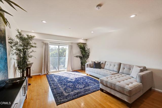 Detail Gallery Image 5 of 38 For 159 W Green St #408,  Pasadena,  CA 91105 - 2 Beds | 2 Baths