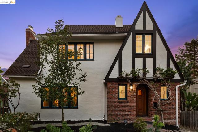 758 Spruce St, Berkeley CA: https://media.crmls.org/mediaz/dcf89e06-650f-4933-9fc3-ecbce2f77150.jpg