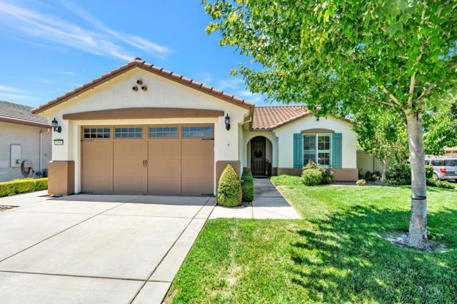 2491 Redbud Way, Manteca CA: https://media.crmls.org/mediaz/dcfa0466-c955-4111-a6bb-555a1018338a.jpg