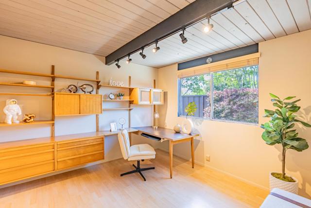 814 Beaverton Court, Sunnyvale CA: https://media.crmls.org/mediaz/dcfa33dd-37c3-4005-a4d8-2590fa309417.jpg
