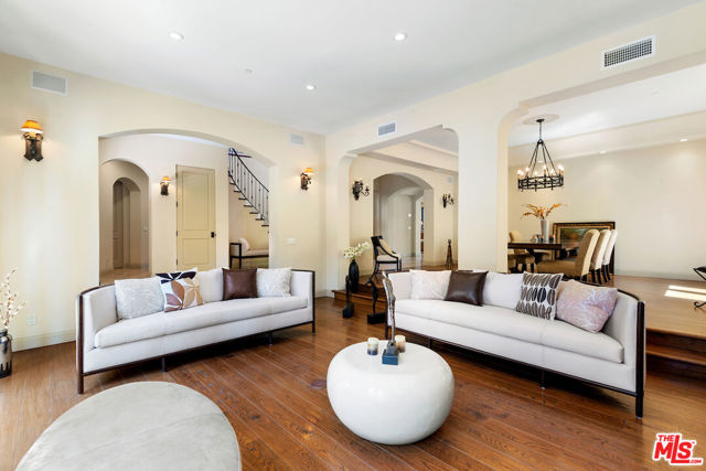 1853 East CHASTAIN photo 7