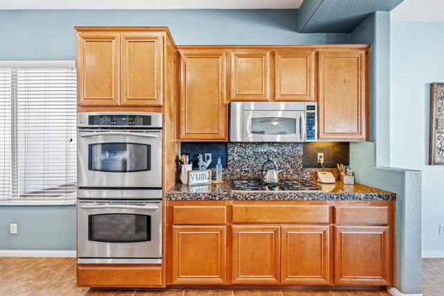 79704 Castille Drive, La Quinta CA: https://media.crmls.org/mediaz/dcfa388b-887d-484b-a4b2-faa377a6140d.jpg
