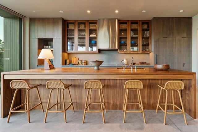 345 Oxford Way, Santa Cruz CA: https://media.crmls.org/mediaz/dcfa3b3b-3054-4b5a-b3e6-86c365a4ce18.jpg