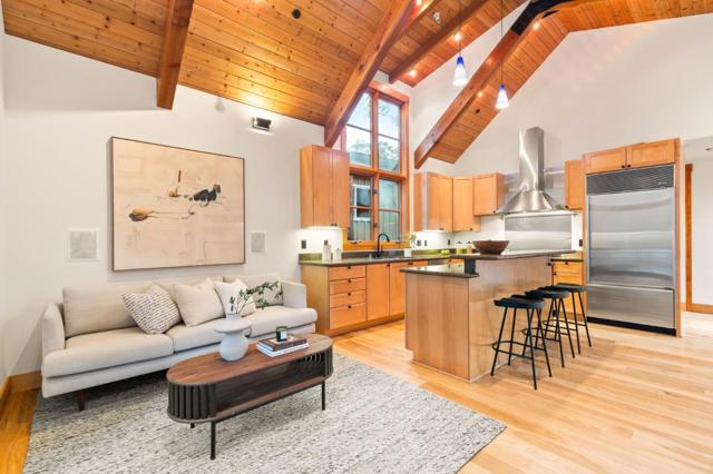 10 Winding Way, San Carlos CA: https://media.crmls.org/mediaz/dcfad286-0eff-4920-8dd8-1d90b09bc7ef.jpg