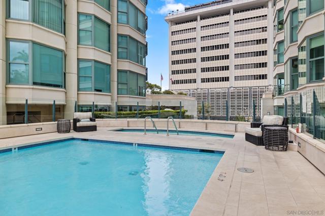 2500 6th Ave, San Diego CA: https://media.crmls.org/mediaz/dcfb33ca-63ad-414e-8a6f-ec768dcd003d.jpg