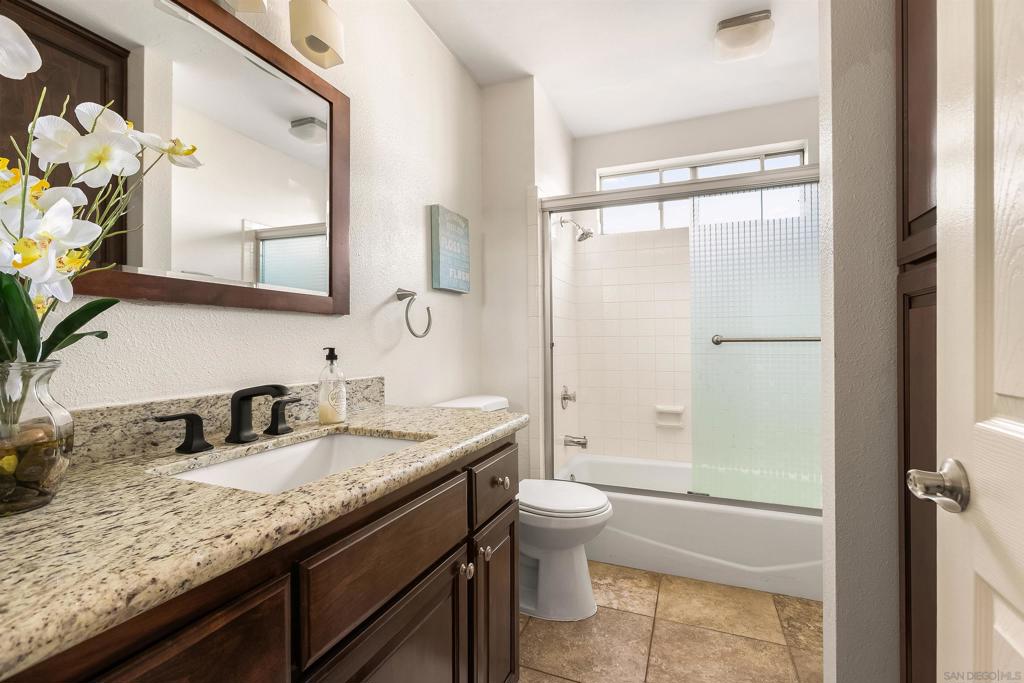 3825 Centre - photo 9