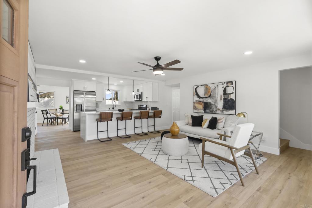 2333 Mission Avenue - photo 2