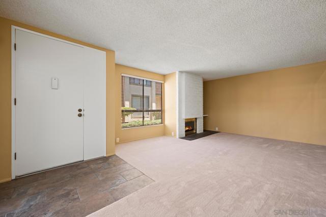 5948 Caminito Yucatan, San Diego CA: https://media.crmls.org/mediaz/dcfcbd64-5c1b-4525-b071-1ca2acb270f3.jpg