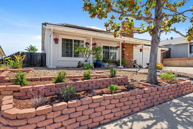 Detail Gallery Image 5 of 42 For 640 Mclain St, Escondido,  CA 92027 - 3 Beds | 2 Baths