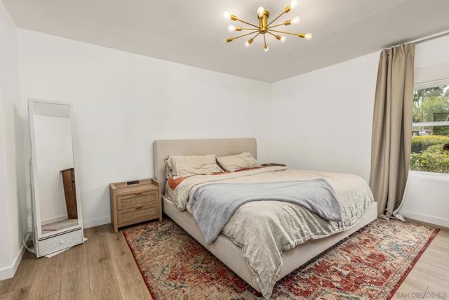 2327 Rosal Ln, Spring Valley CA: https://media.crmls.org/mediaz/dcfd5054-49cf-4efe-99d8-1884dcdf3540.jpg