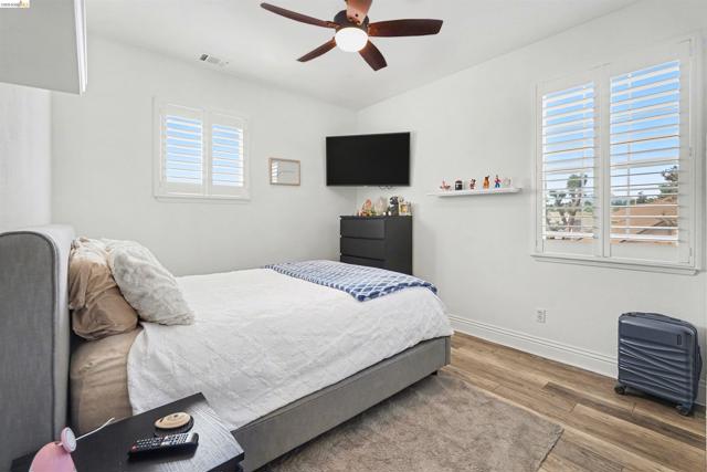 Image 31 of 57 For 2752 Placer Dr