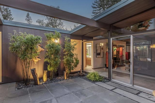 19269 De Havilland Drive, Saratoga CA: https://media.crmls.org/mediaz/dcfdfbde-1a1e-43da-aa15-ae98dcc15ef9.jpg