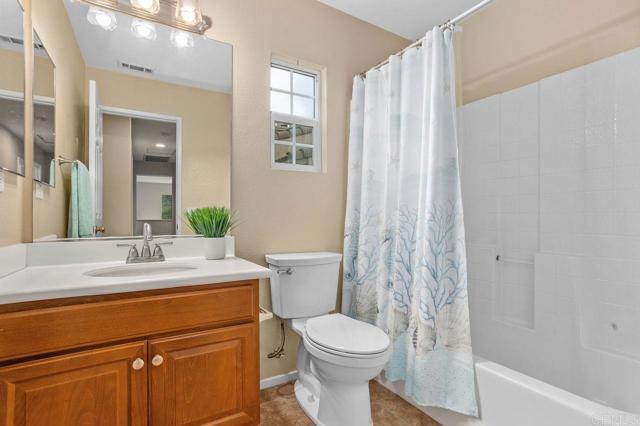 307 Calle De Portola, San Marcos CA: https://media.crmls.org/mediaz/dd0167cb-c4bc-40bc-afbd-d47ef90cfcbb.jpg