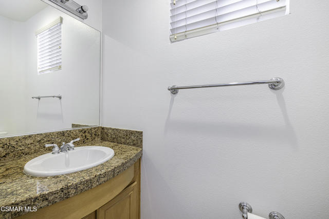 3178 Sunset Hills Boulevard, Thousand Oaks CA: https://media.crmls.org/mediaz/dd019979-1238-4ac6-9678-d1c96bd1573a.jpg